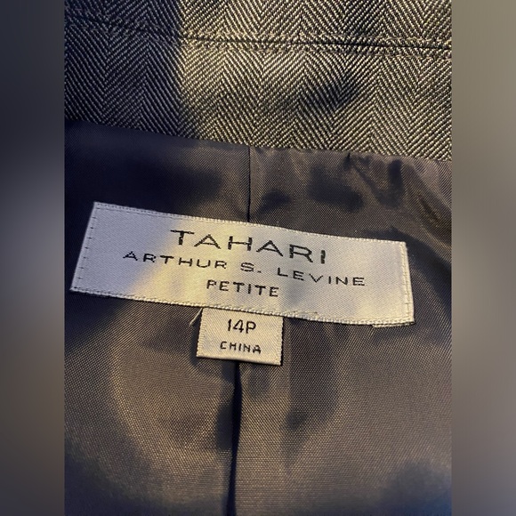 Tahari Arthur Levine petite blazer size 14P - Picture 7 of 7